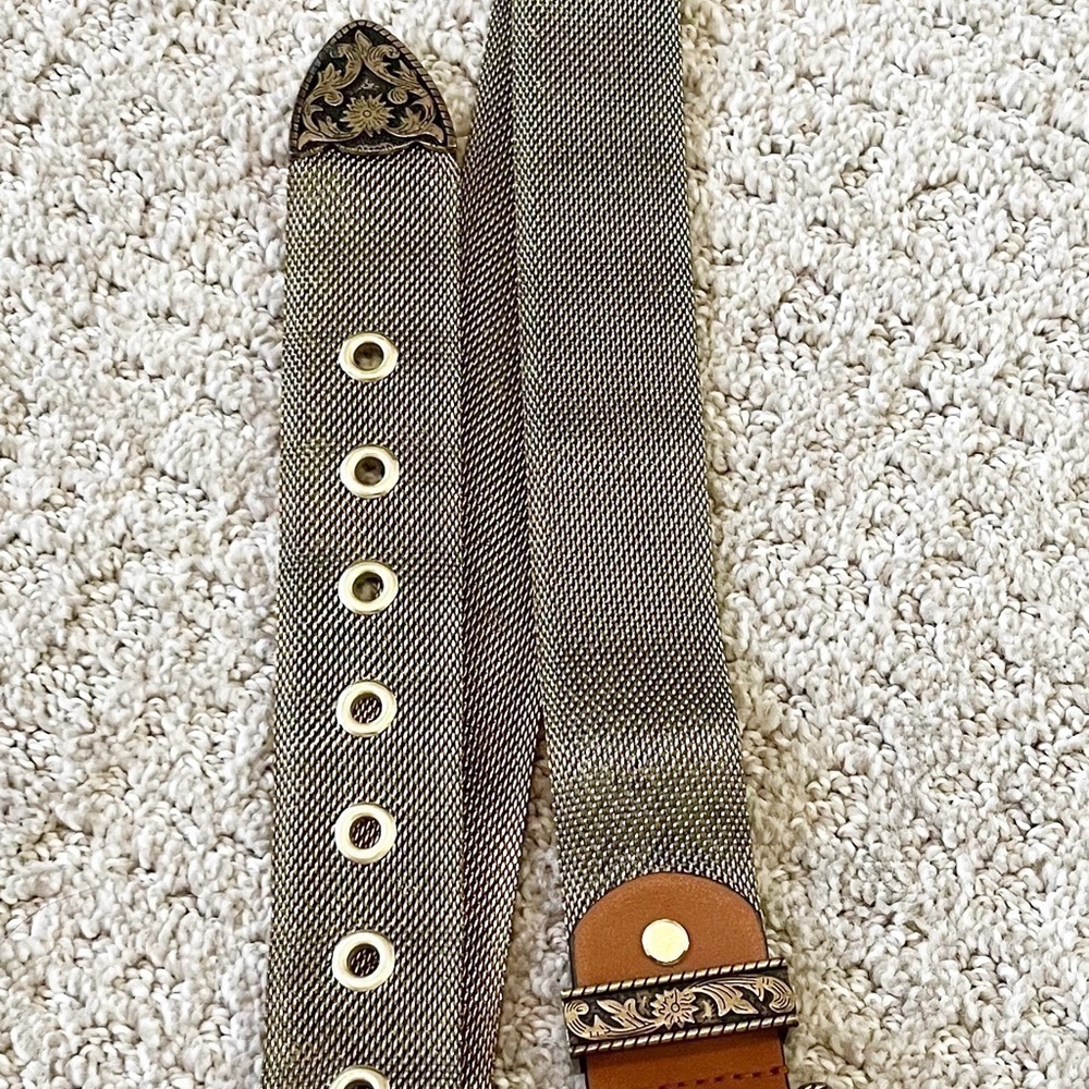 Gold Western Mesh Belt Womens Sz S/M Metallic Grommet Vintage 80s Tooled Floral - Picture 2 of 10